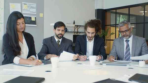 Comment Réussir Votre Étude de Marché Avant de Lancer Votre Entreprise: Guide Complet